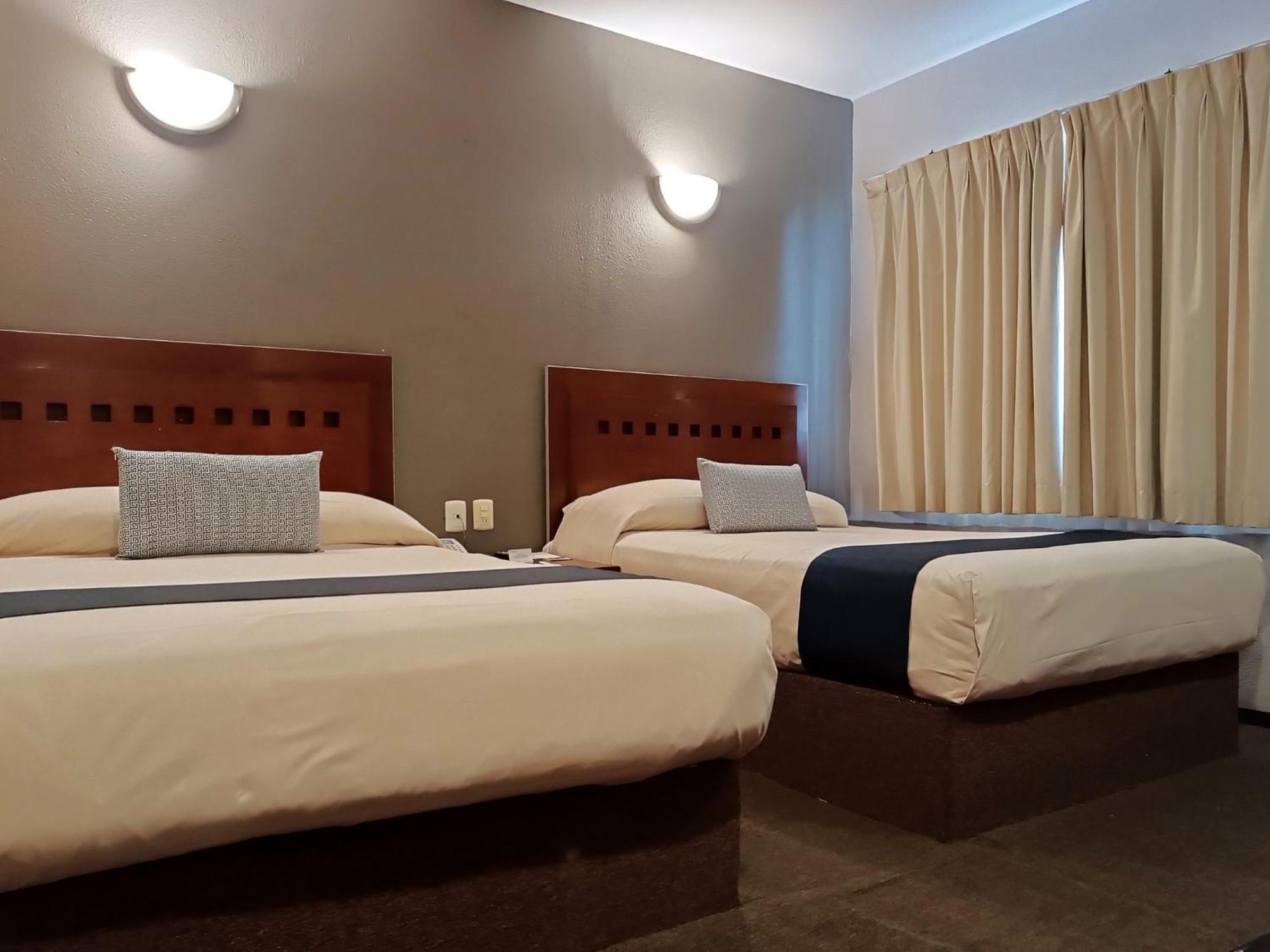 Hotel Panamerican ปวยบลา ภายนอก รูปภาพ