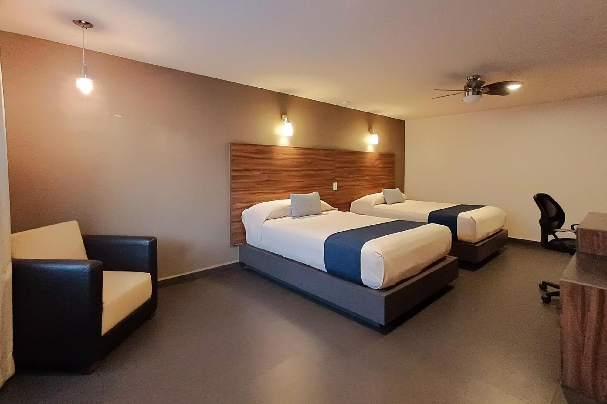 Hotel Panamerican ปวยบลา ภายนอก รูปภาพ