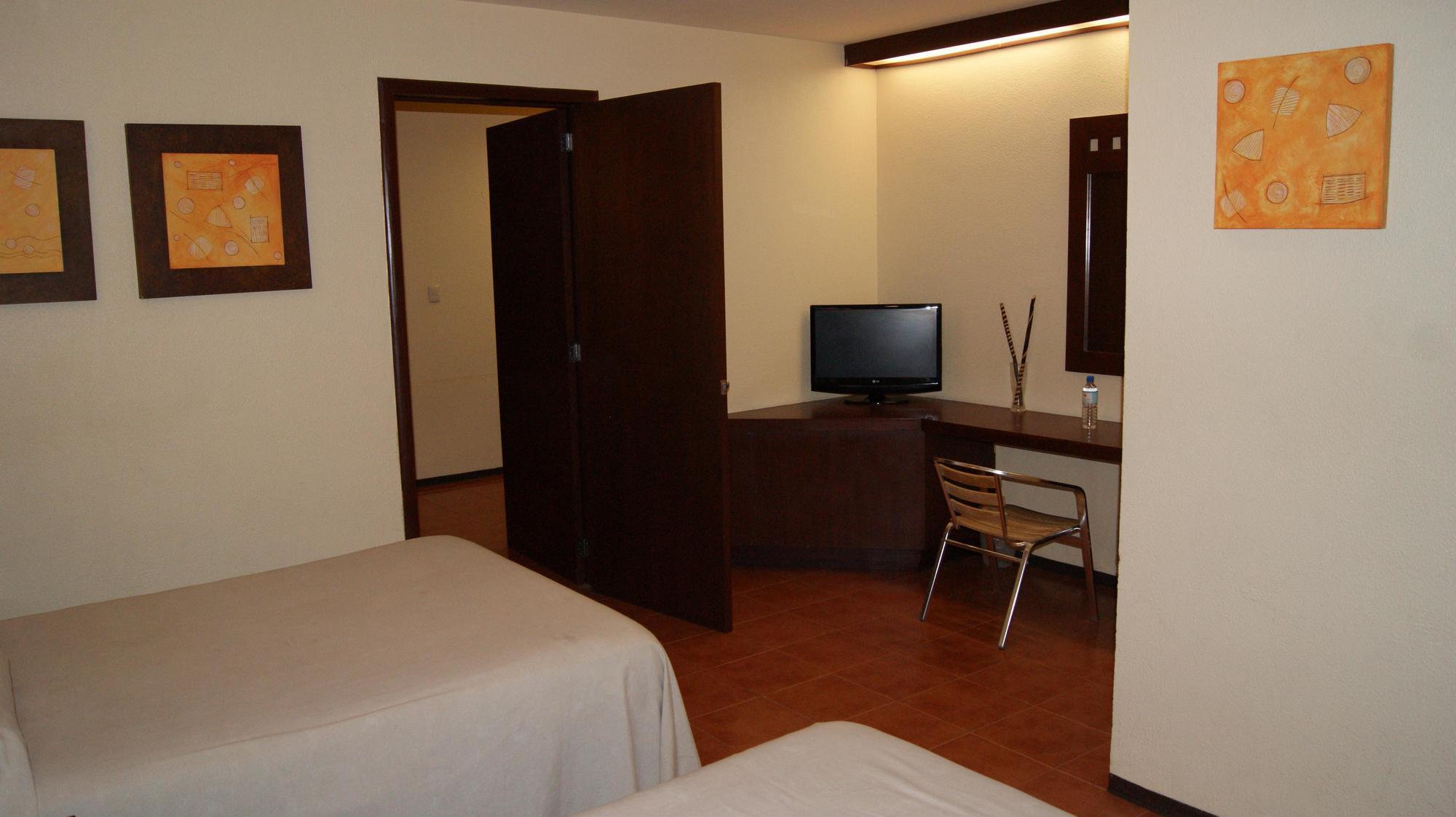 Hotel Panamerican ปวยบลา ภายนอก รูปภาพ
