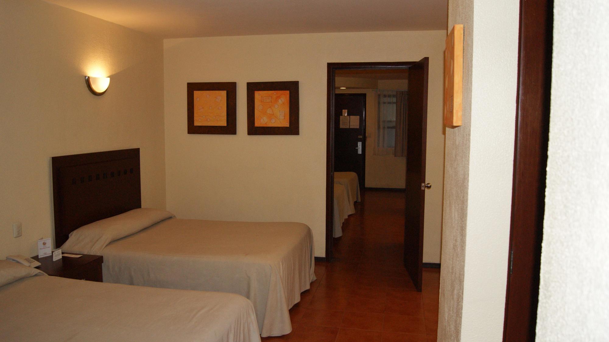 Hotel Panamerican ปวยบลา ภายนอก รูปภาพ