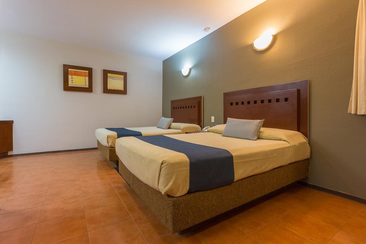 Hotel Panamerican ปวยบลา ภายนอก รูปภาพ